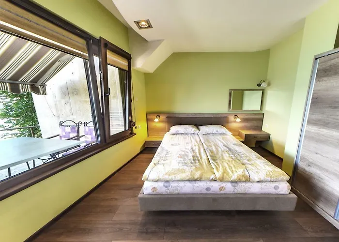 Continental 2* キテン