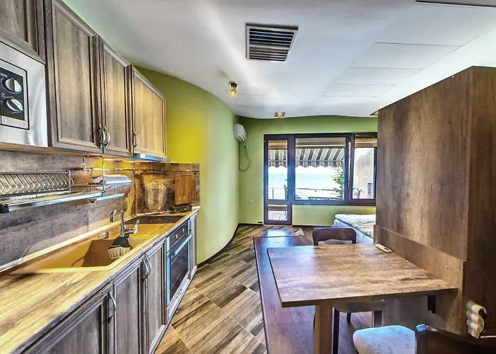 Continental 2* キテン